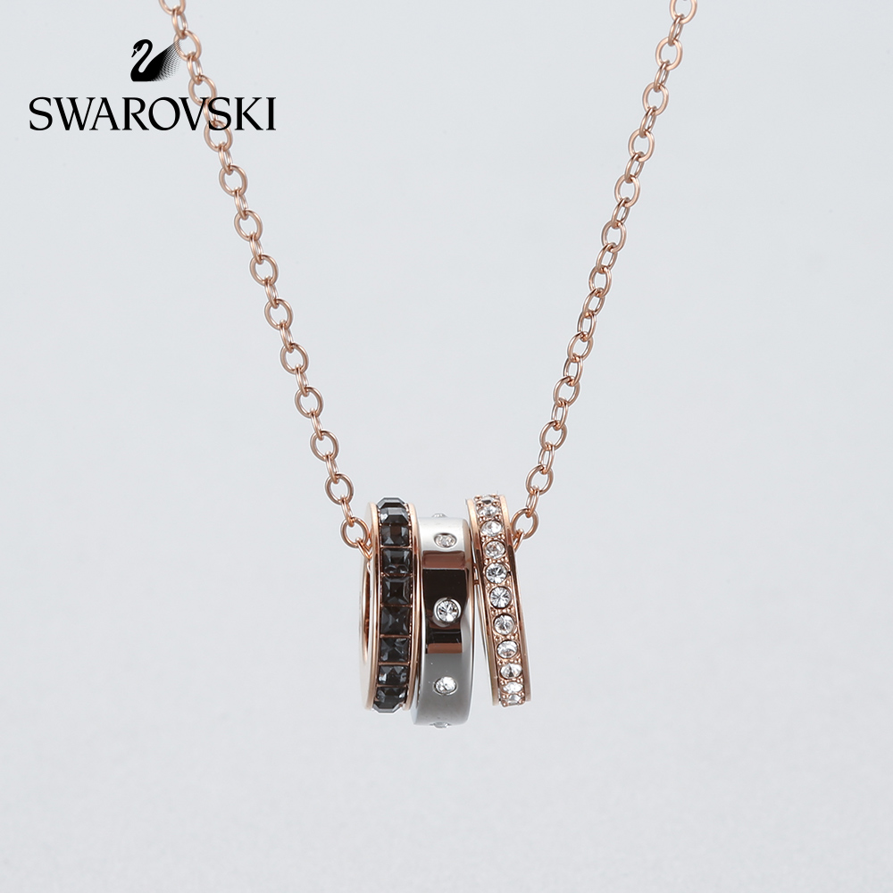 swarovski hint pendant