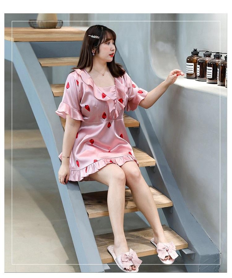 谜子 睡衣套装女夏季新款微胖女孩甜美家居服小草莓印花丝滑大码两件