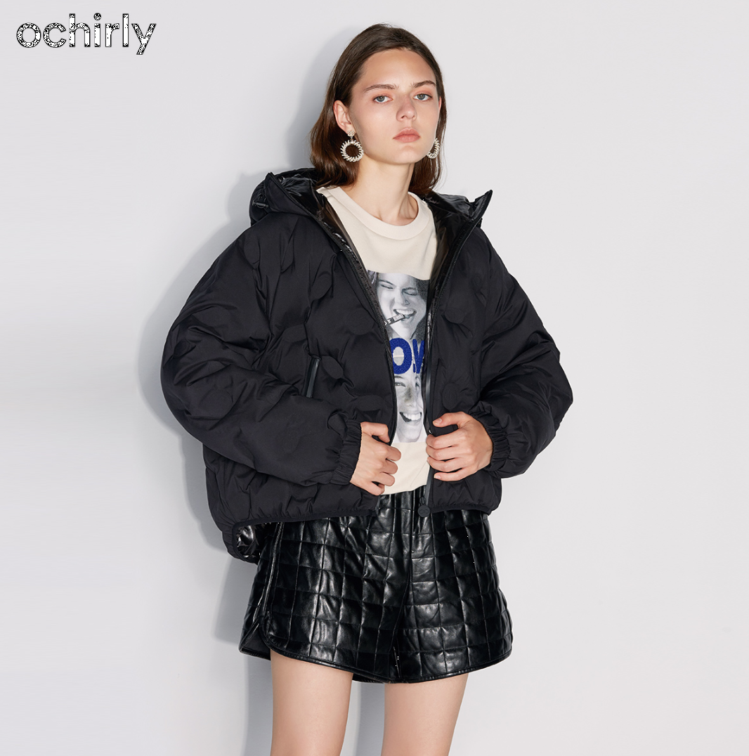 ochirly欧时力2020新款冬装立领连帽宽松压花羽绒服女1ry433017f