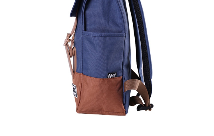 8848男女潮流翻盖背包学生书包电脑包173002030